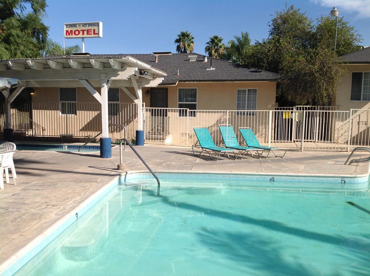 Elsinore Hotsprings Motel Lake Elsinore Exteriör bild